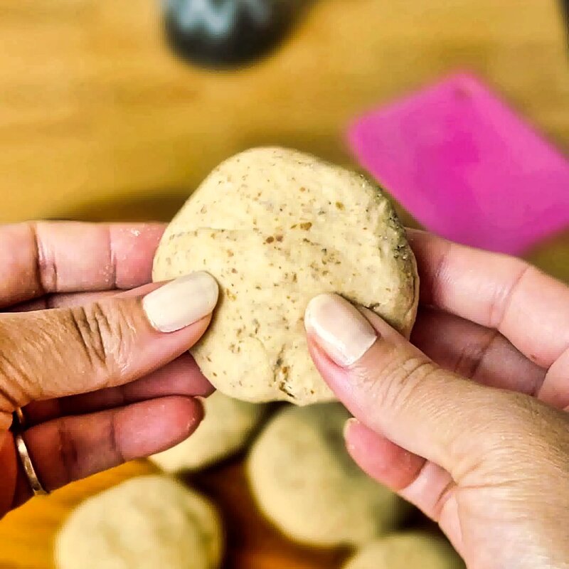 Image of the recipe cooking step-1-4 for Flaxseed Paratha