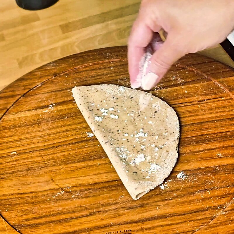 Image of the recipe cooking step-2-3 for Flaxseed Paratha