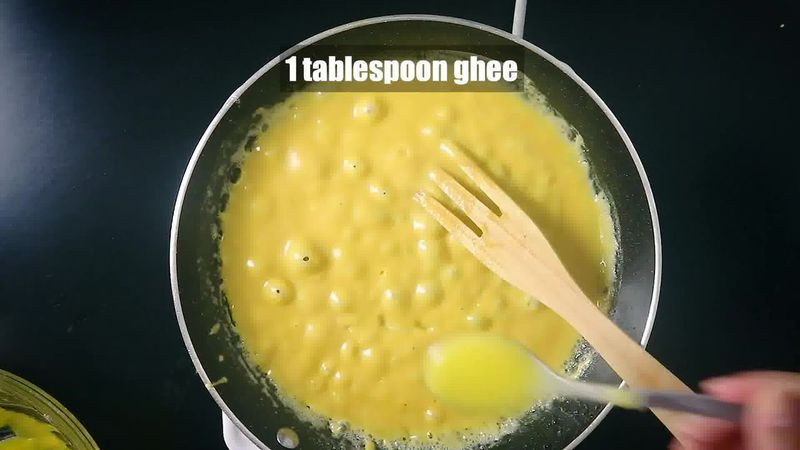 Image of the recipe cooking step-3-3 for Mysore Pak - How to Make South Indian Ghee Mysore Pak