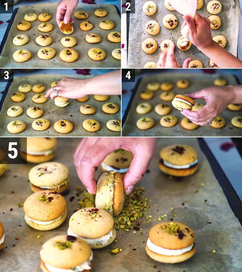 Image of the recipe cooking step-4-1 for Gulab Jamun Cookies