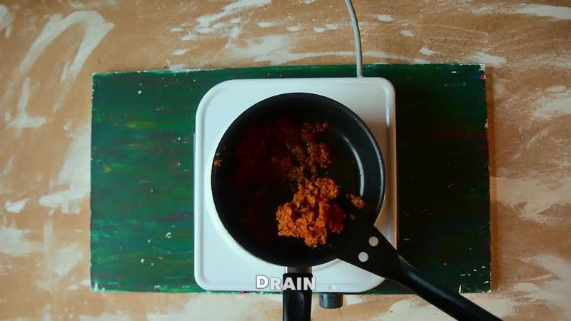 Image of the recipe cooking step-5-3 for Kacchi Haldi ki Sabzi - Fresh Turmeric Root Curry