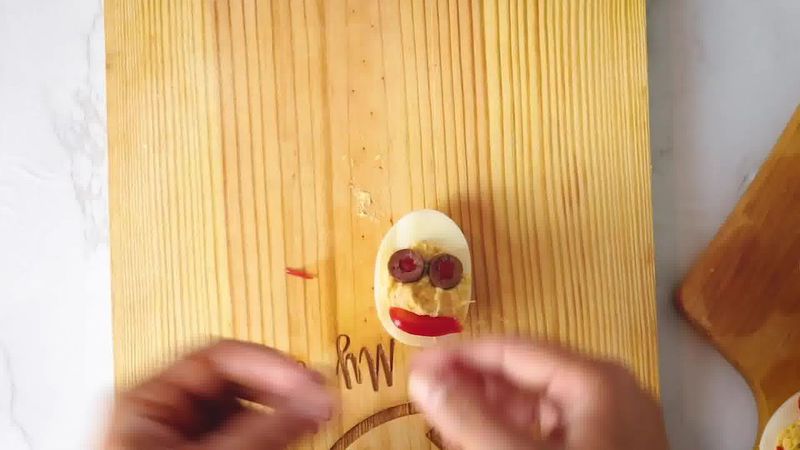 Image of the recipe cooking step-10-2 for 7 Halloween Deviled Egg Ideas + Halloween Ghost Egg