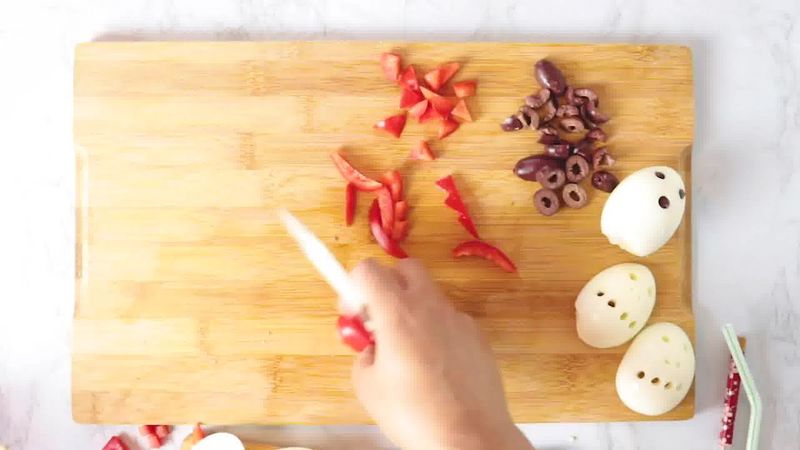 Image of the recipe cooking step-6-2 for 7 Halloween Deviled Egg Ideas + Halloween Ghost Egg