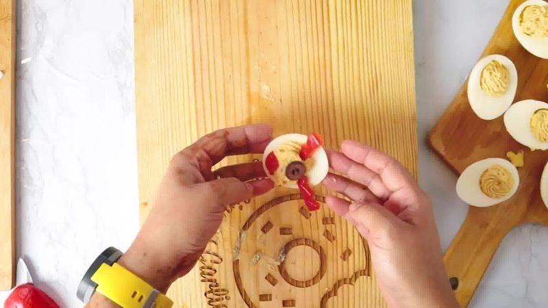 Image of the recipe cooking step-8-3 for 7 Halloween Deviled Egg Ideas + Halloween Ghost Egg