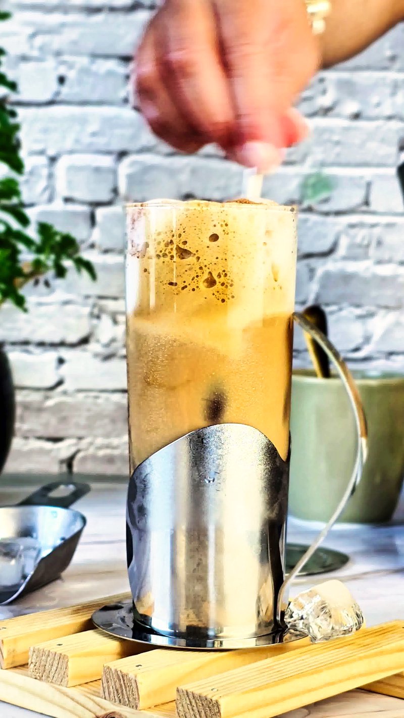 Image of the recipe cooking step-1-6 for Honey Cinnamon Iced Coffee