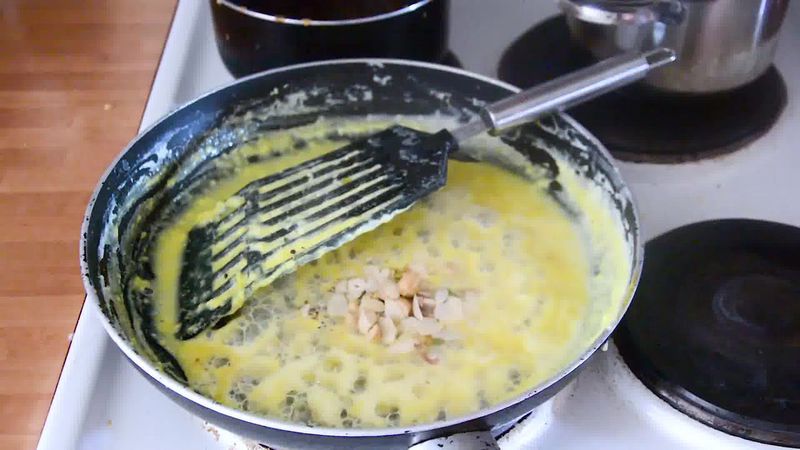Image of the recipe cooking step-3-7 for Ghevar - How To Make Jaipuri Malai Ghevar