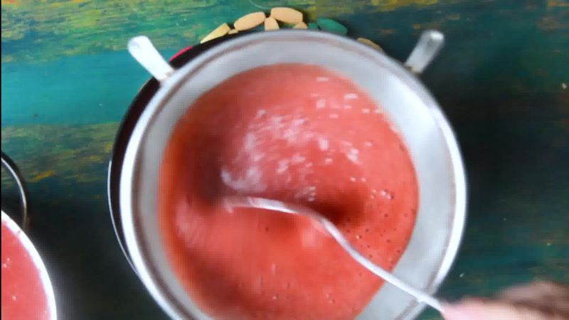 Image of the recipe cooking step-1-4 for Strawberry Panna Cotta Recipe