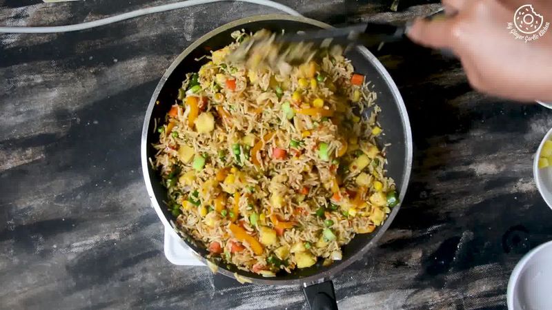 Image of the recipe cooking step-1-7 for Thai Pineapple Fried Rice (Vegan)