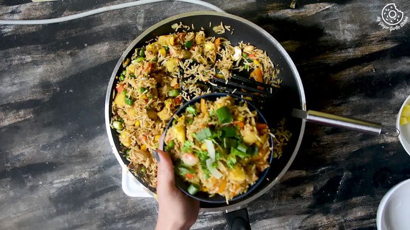 Image of the recipe cooking step-1-8 for Thai Pineapple Fried Rice (Vegan)