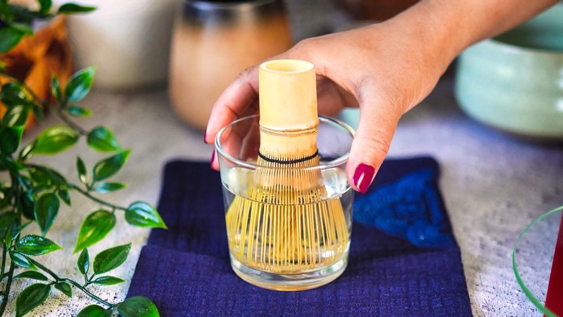 Image of the recipe cooking step-1-1 for Iced Matcha Latte Recipe: Golden Ratioe