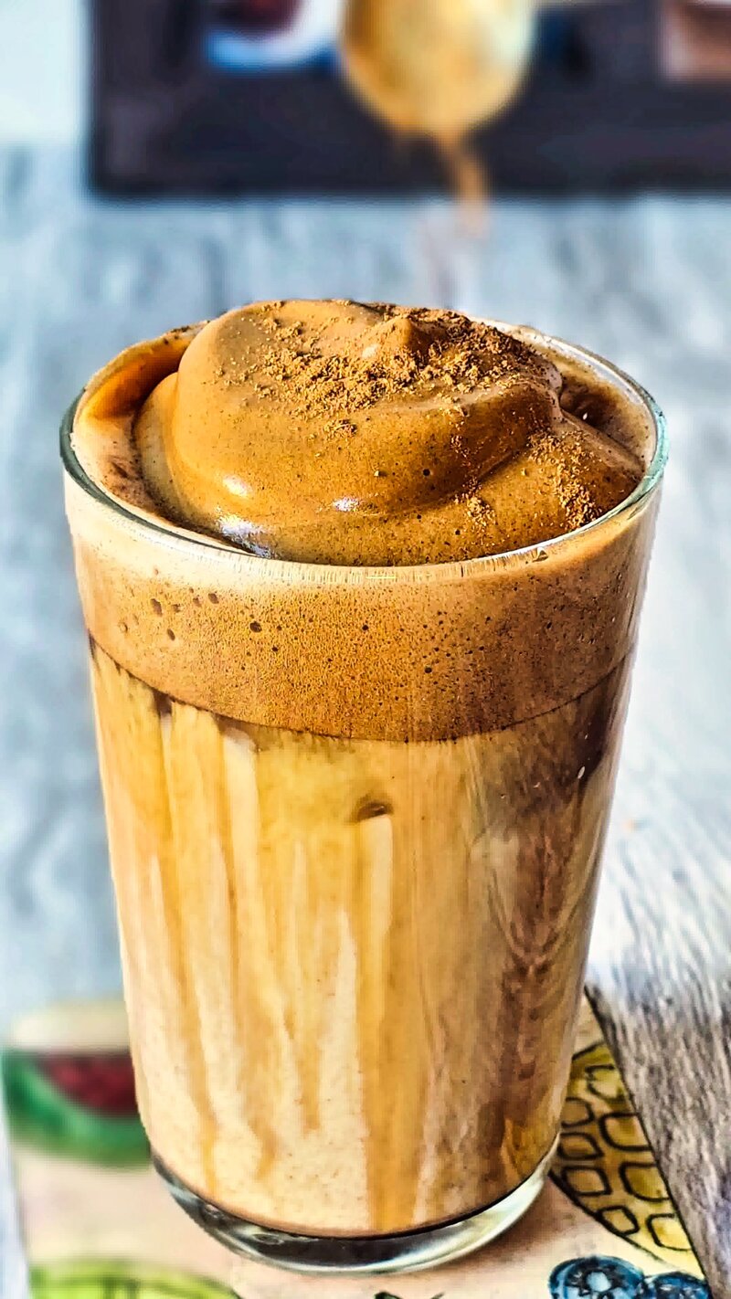 Image of the recipe cooking step-1-7 for Iced Oat Latte with Dalgona Coffee