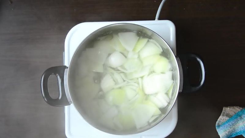 Image of the recipe cooking step-1-5 for Jaipuri Aloo Pyaaz Ki Sabzi – Potato Onion Curry
