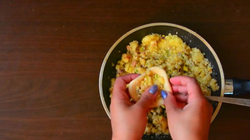 Image of the recipe cooking step-5-3 for Rajasthani Mawa Kachori Recipe