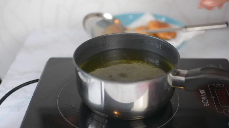 Image of the recipe cooking step-4-1 for Khasta Moong Dal Kachori