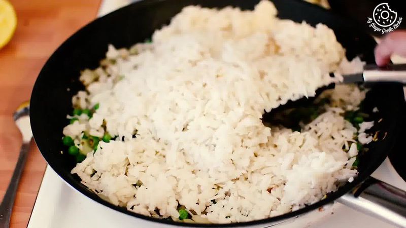 Image of the recipe cooking step-1-10 for Indori Poha Recipe – Beaten Rice Fry Recipe
