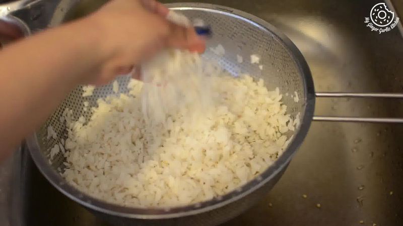 Image of the recipe cooking step-1-8 for Indori Poha Recipe – Beaten Rice Fry Recipe