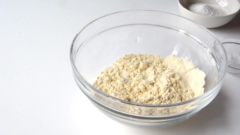 Image of the recipe cooking step-1-1 for Lehsuni Sev - Garlicky Gram Flour Noodles