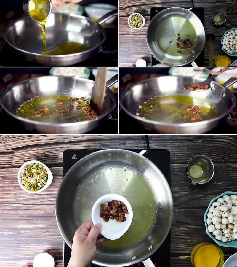 Image of the recipe cooking step-1-1 for Makhana Kheer | Makhane Ki Kheer