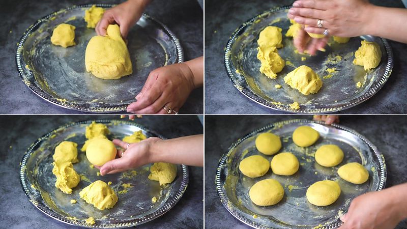 Image of the recipe cooking step-1-5 for Makki Ki Roti