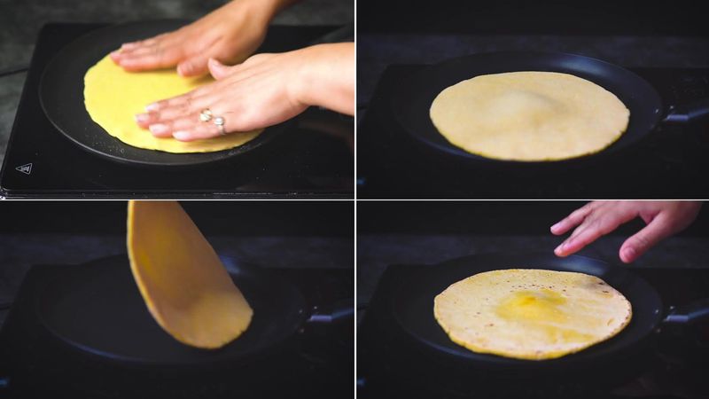 Image of the recipe cooking step-4-1 for Makki Ki Roti