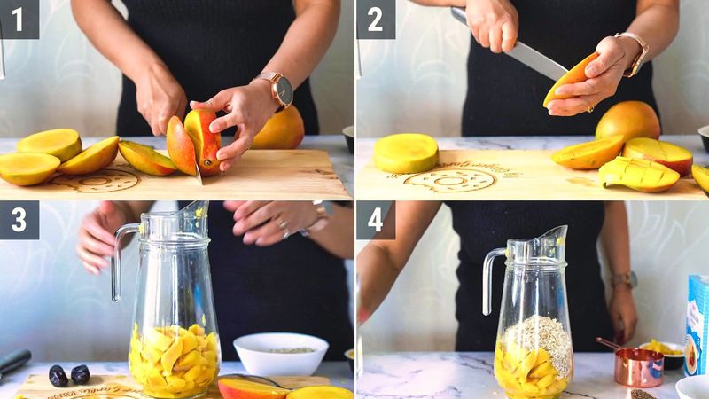 Image of the recipe cooking step-1-1 for Mango Oats Smoothie