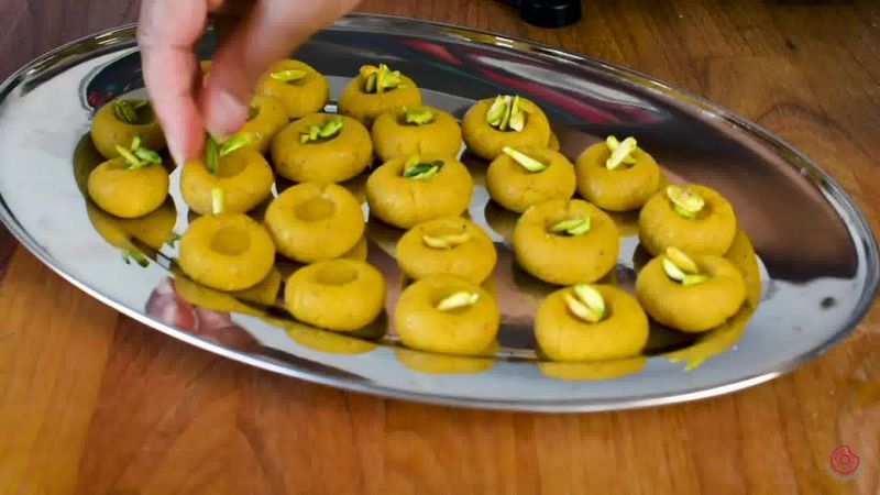 Image of the recipe cooking step-1-18 for Mango Peda
