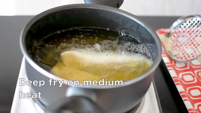 Image of the recipe cooking step-6-2 for Gujiya Recipe | Mawa Gujiya Recipe