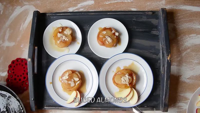 Image of the recipe cooking step-1-20 for Mini Apple Pear Tarte Tatin