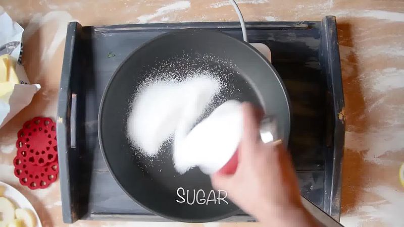 Image of the recipe cooking step-1-4 for Mini Apple Pear Tarte Tatin