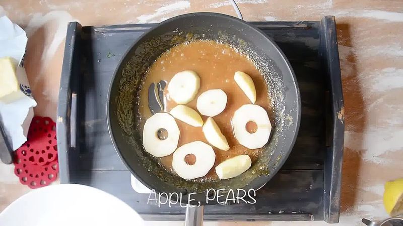Image of the recipe cooking step-1-8 for Mini Apple Pear Tarte Tatin