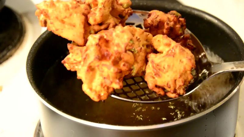 Image of the recipe cooking step-1-8 for Mix Vegetable Pakora | Video Recipe