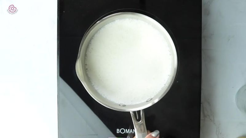 Image of the recipe cooking step-1-10 for No Machine Cafe Mocha