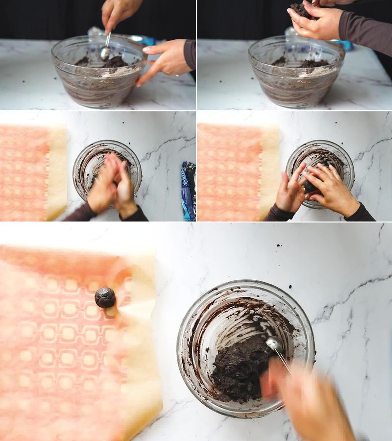Image of the recipe cooking step-1-3 for Oreo Truffles