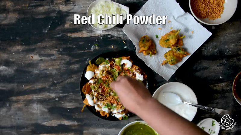 Image of the recipe cooking step-2-6 for Palak Patta Chaat Recipe - Spinach Leaf Fritters