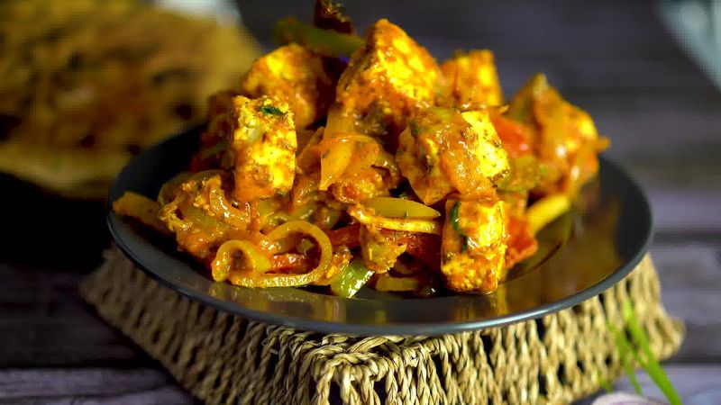 Image of the recipe cooking step-1-15 for Paneer Jalfrezi