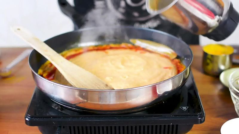 Image of the recipe cooking step-2-4 for Paneer Lababdar Recipe