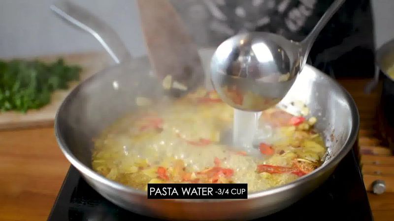 Image of the recipe cooking step-1-8 for Pasta Aglio E Olio (Spaghetti with Oil and Garlic)
