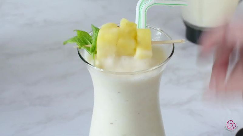 Image of the recipe cooking step-1-5 for Pineapple Coconut Smoothie