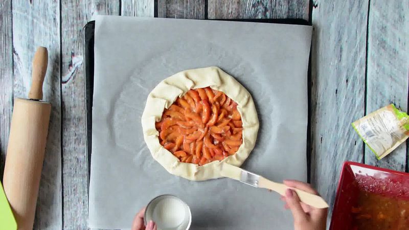 Image of the recipe cooking step-1-8 for Puff Pastry Apricot Galette with Almond Topping
