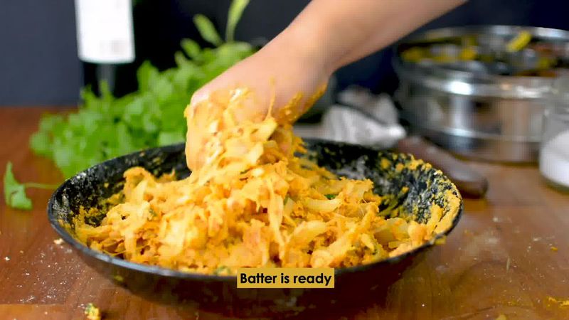 Image of the recipe cooking step-1-6 for Onion Pakoda (Fritters)