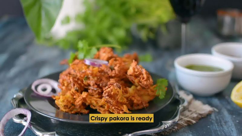 Image of the recipe cooking step-2-6 for Onion Pakoda (Fritters)
