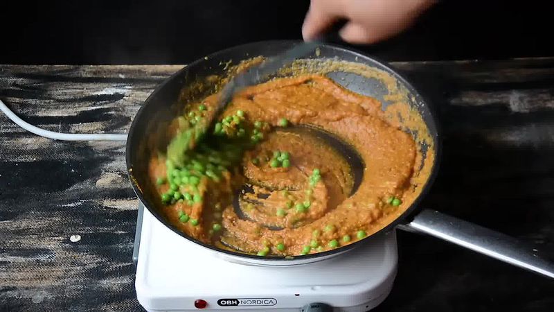 Image of the recipe cooking step-2-5 for Matar Paneer - Peas and Cottage Cheese Curry