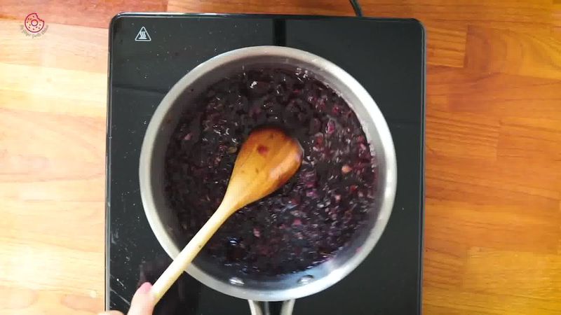 Image of the recipe cooking step-1-10 for How to make Rose Syrup