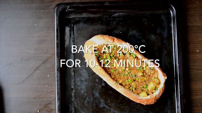 Image of the recipe cooking step-3-5 for Samosa French Loaf With Coriander Chutney (Video)