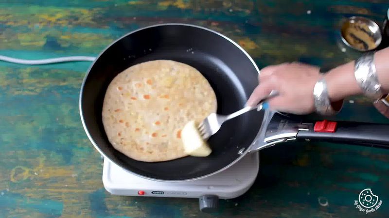 Image of the recipe cooking step-3-7 for Sev Stuffed Paratha Recipe - How To Make Bhujia Paratha