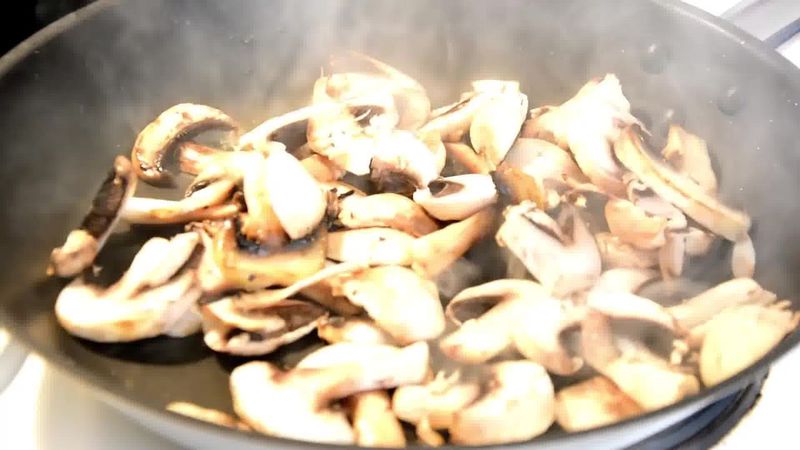 Image of the recipe cooking step-1-1 for Kadai Mushroom (Restaurant Style)