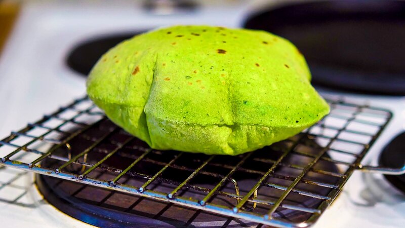 Image of the recipe cooking step-5-3 for Soft Spinach Roti Recipe (Palak Atta Roti)