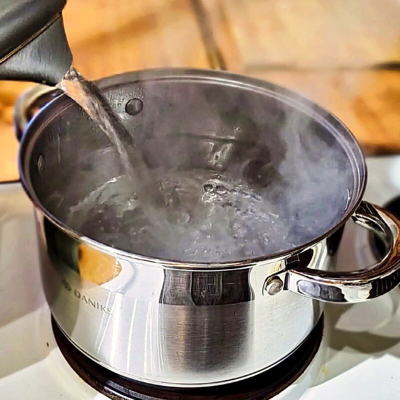 Image of the recipe cooking step-1-1 for Spinach Sun Dried Tomato Pasta