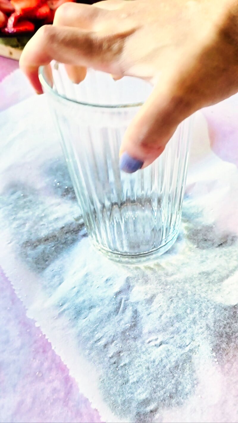Image of the recipe cooking step-1-3 for Strawberry Chocolate Date Bark