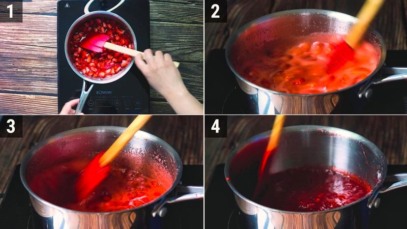 Image of the recipe cooking step-1-3 for Strawberry Jam
